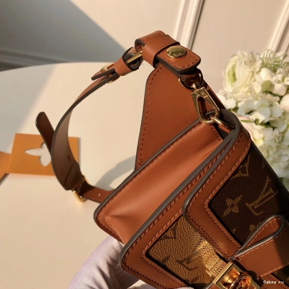 Show） Belt Spring Bag（2019 Louis Vuitton 0725